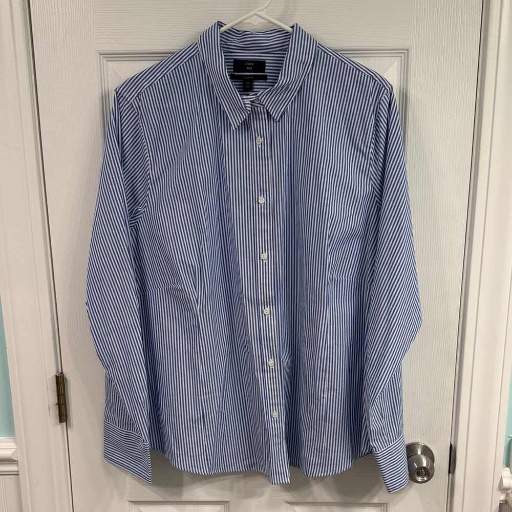 GUC J. Crew button down shirt in white/blue stripes.  Size 22.